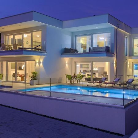 Villa Helines***** Linardići Buitenkant foto