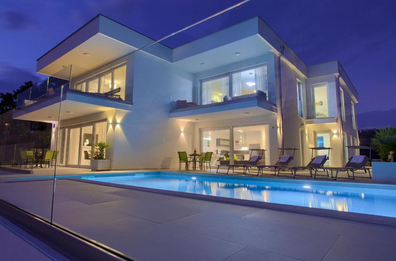 Villa Helines***** Linardići Buitenkant foto